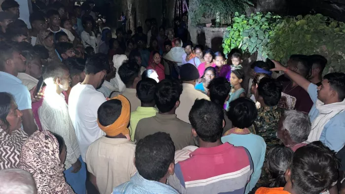 धुआं सुलगाने के विवाद में बेरहमी से पिटाई