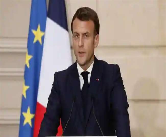 France President Emmanuel Macron slapped in face During ...