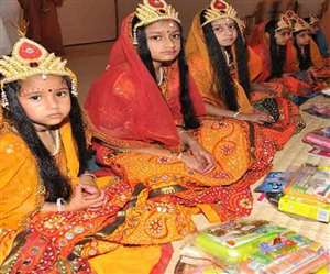 अष्टमी एवं नवमी तिथि पर होगा कन्या पूजन।