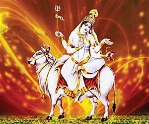 महागौरी की पूजा-अर्चना सुहागिन स्त्रियों के लिए अति लाभकारी है।