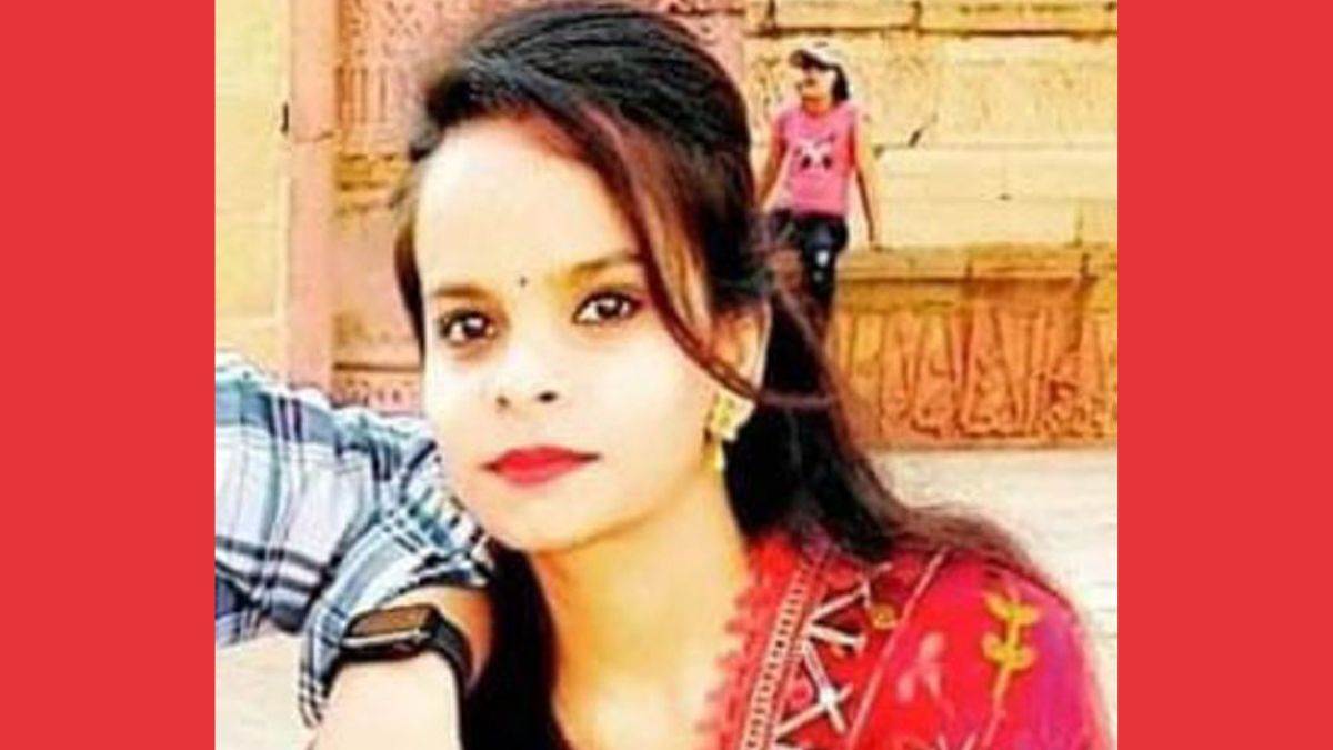 ncr delhi woman hanged herself after six months of marriage