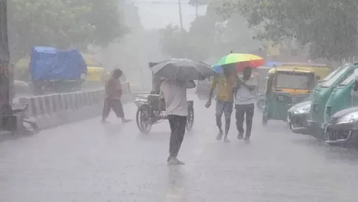 Jammu News: जम्मू-रियासी सीट पर मतदान के दिन तक मेहरबान रहेगा मौसम। फाइल फोटो