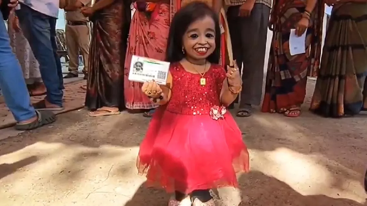 Lok Sabha Election 2024: दुनिया की सबसे छोटी महिला ज्योति आम्गे ने भी डाला वोट, बोलीं- ये हमारा कर्तव्य