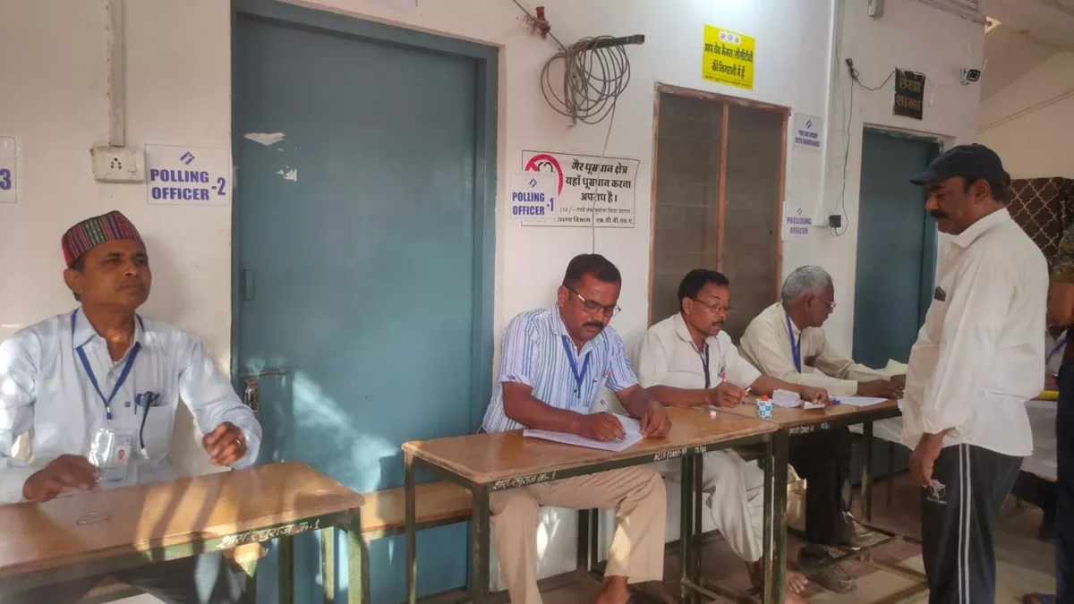 MP Lok Sabha Election 2024 Voting LIVE: बालाघाट के अति नक्‍सल प्रभावित केंद्र पर 100 प्रत‍िशत मतदान, 6 सीटों पर वोटिंग जारी