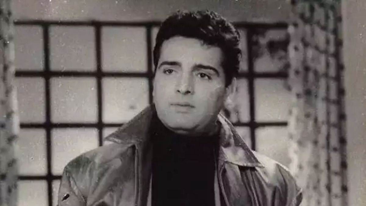 https://www.jagranimages.com/images/newimg/19042025/19_04_2025-feeroz_khan_23921740.jpg