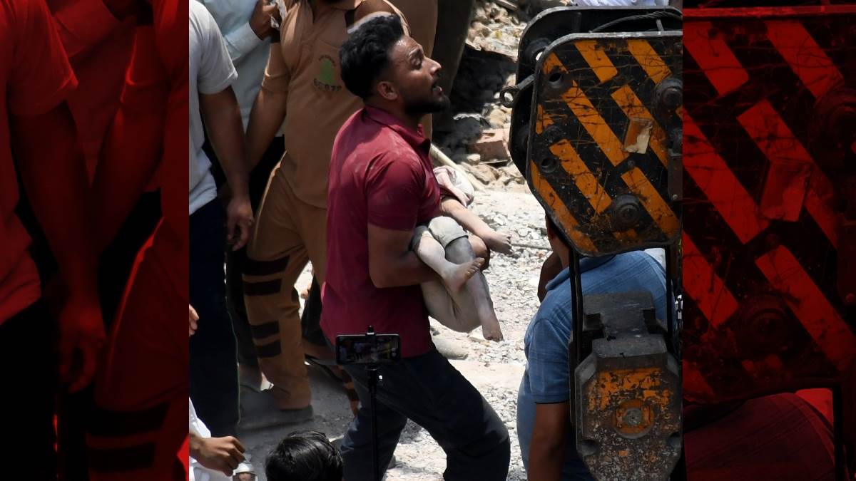 ncr father chand became an angel for his children but could not save his wife chandni in mustafabad incident