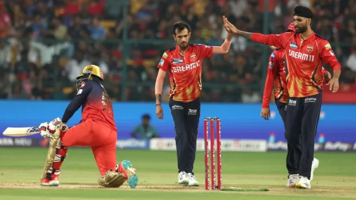 पंजाब किंग्स ने रॉयल चैलेंजर्स बेंगलुरु को हराया। फोटो- BCCI