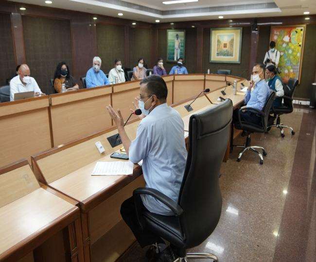 कोरोना की संभावित तीसरी लहर को लेकर दिल्ली सरकार की हाई लेवल मीटिंग।