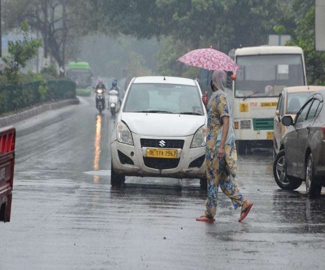दिल्ली एनसीआर तक पहुंचा का असर, कई इलाकों में बारिश; आज के लिए ऑरेंज अलर्ट जारी