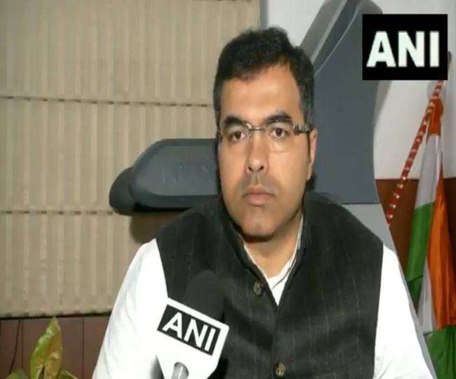 सांसद प्रवेश वर्मा ने दिल्ली सरकार पर सनसनीखेज आरोप लगाए हैं।