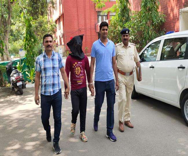 chandigarh police arrested snatcher with bike