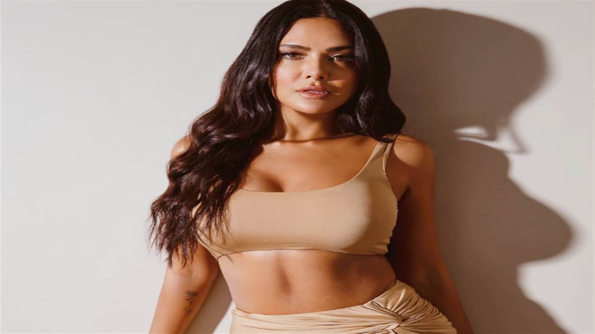 aashram 3 actress esha gupta look super hot and bold in transparent white dress photos goes viral on social media