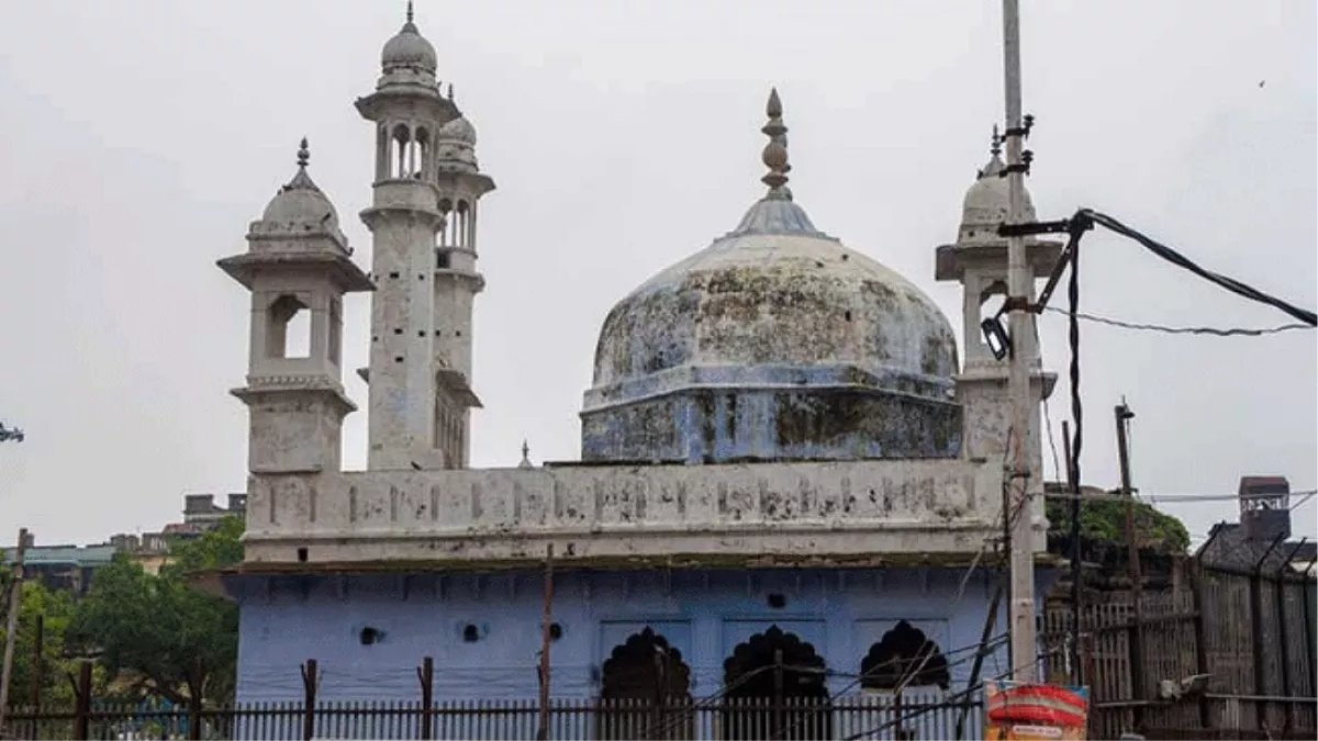 Gyanvapi Masjid Survey Report :ज्ञानवापी मस्जिद की सर्वे रिपोर्ट में पता चला, बेसमेंट की दीवारों पर सनातन संस्कृति के चिन्ह; रिपोर्ट कोर्ट में जमा