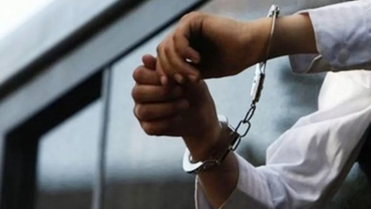 नकली अमेरिकी डॉलर के साथ पांच कश्मीरी युवक गिरफ्तार, पुलिस ने भेजा जेल