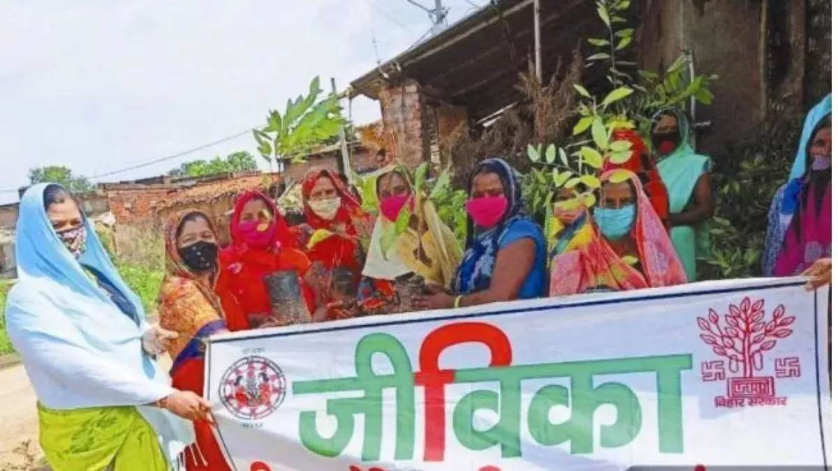 https://www.jagranimages.com/images/newimg/19052025/19_05_2025-10_03_2025-24_12_2023-jeevika_didi_23612652_23898041_23941068.jpg