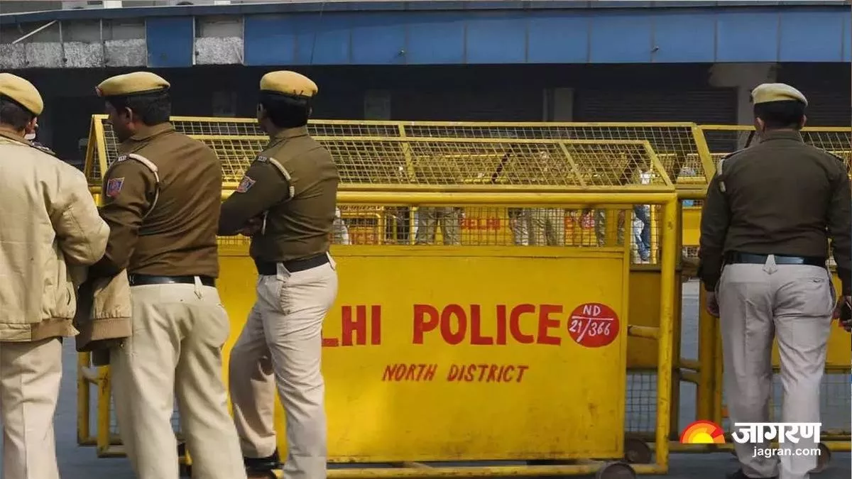 Delhi News: हॉर्न बजाने से मना किया तो एयरपोर्ट कर्मी पर रॉड से हमला, आरोपी मौके से हुआ फरार