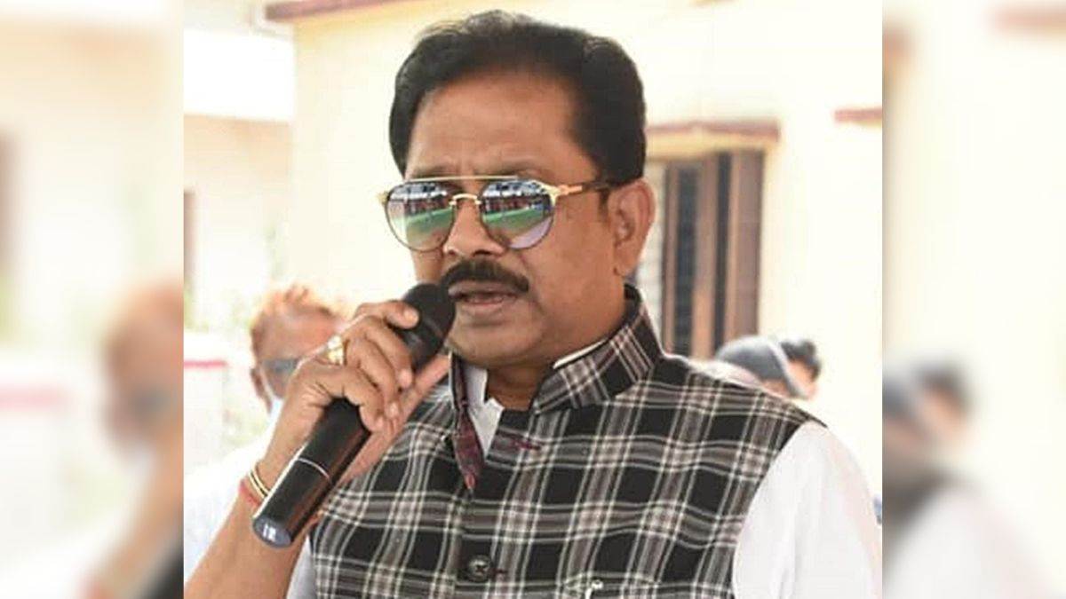 https://www.jagranimages.com/images/newimg/19052025/19_05_2025-dheeraj_sahu_news_23941226.jpg