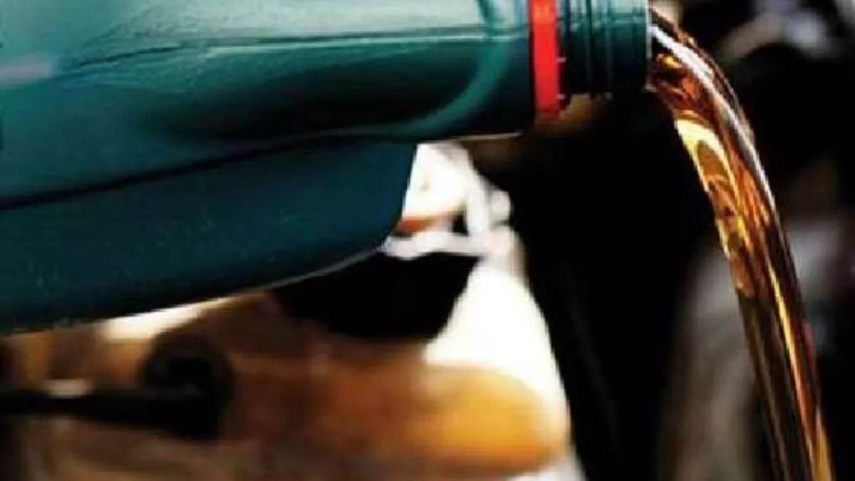 ncr fake engine oil racket busted in delhi is your car at risk