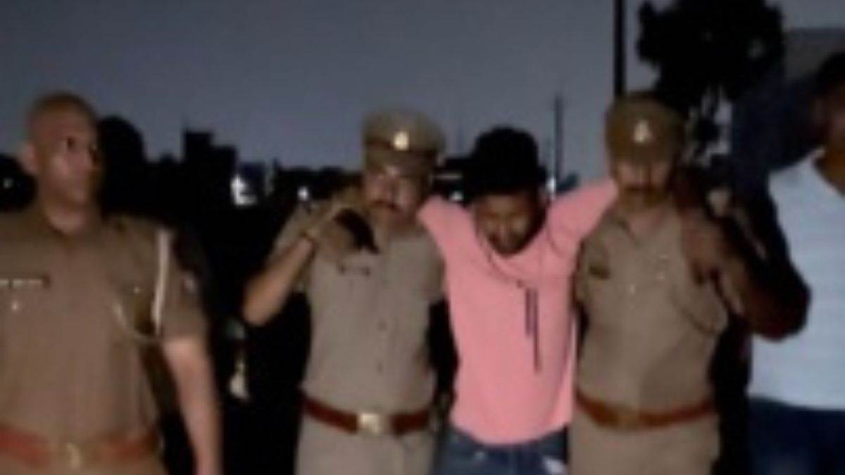 varanasi wanted criminal injured in police encounter