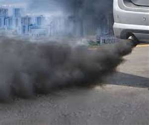 कंडम हो चुके करीब 15 हजार से अधिक वाहनों का अब भी बिना किसी रोक-टोक के परिचालन हो रहा है।