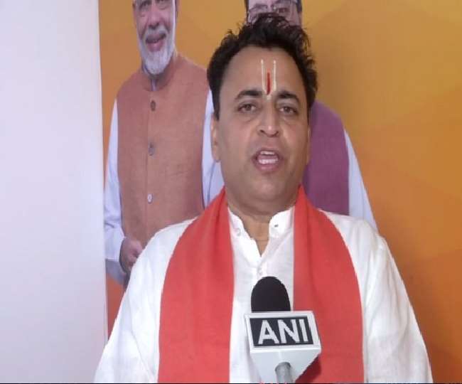 https://www.jagranimages.com/images/newimg/19062021/19_06_2021-sunil_deodhar_21754172.jpg