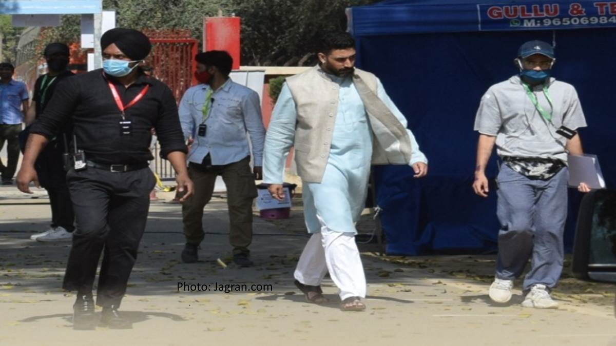 abhishek bacchan congratulations to jail prisons after passed 10th exam in up board
