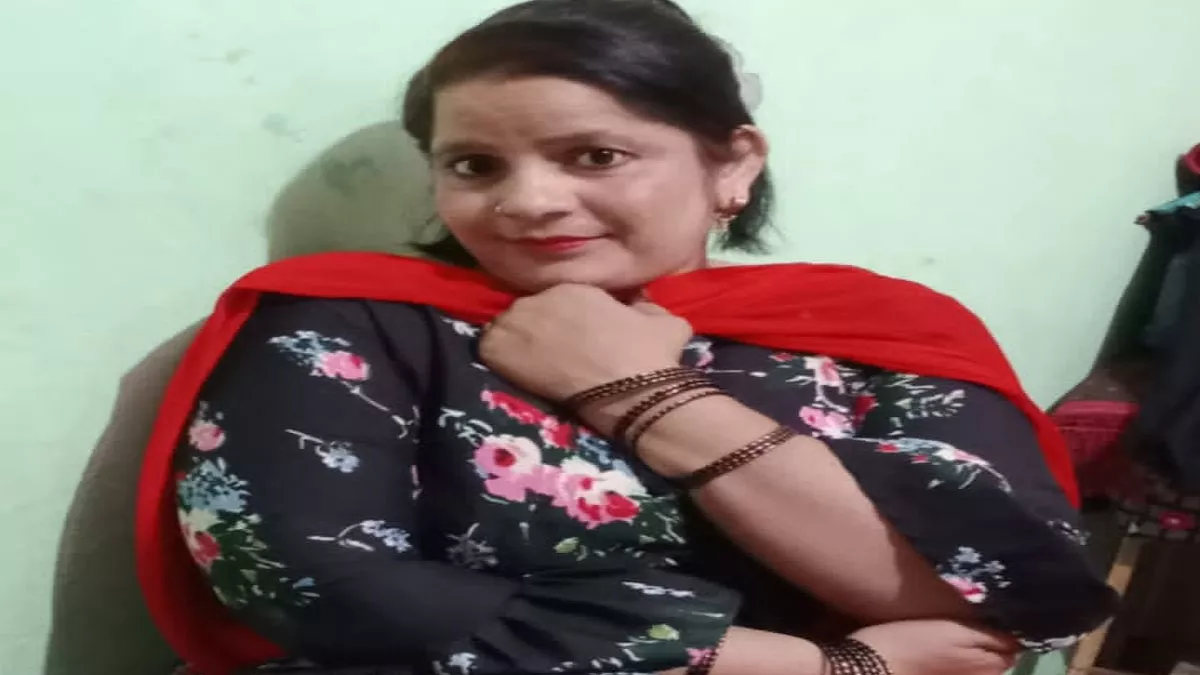 Delhi Crime: दूसरे से संबंध के शक में पति ने चापड़ से की पत्नी की हत्या, बच्चों ने कराया गिरफ्तार