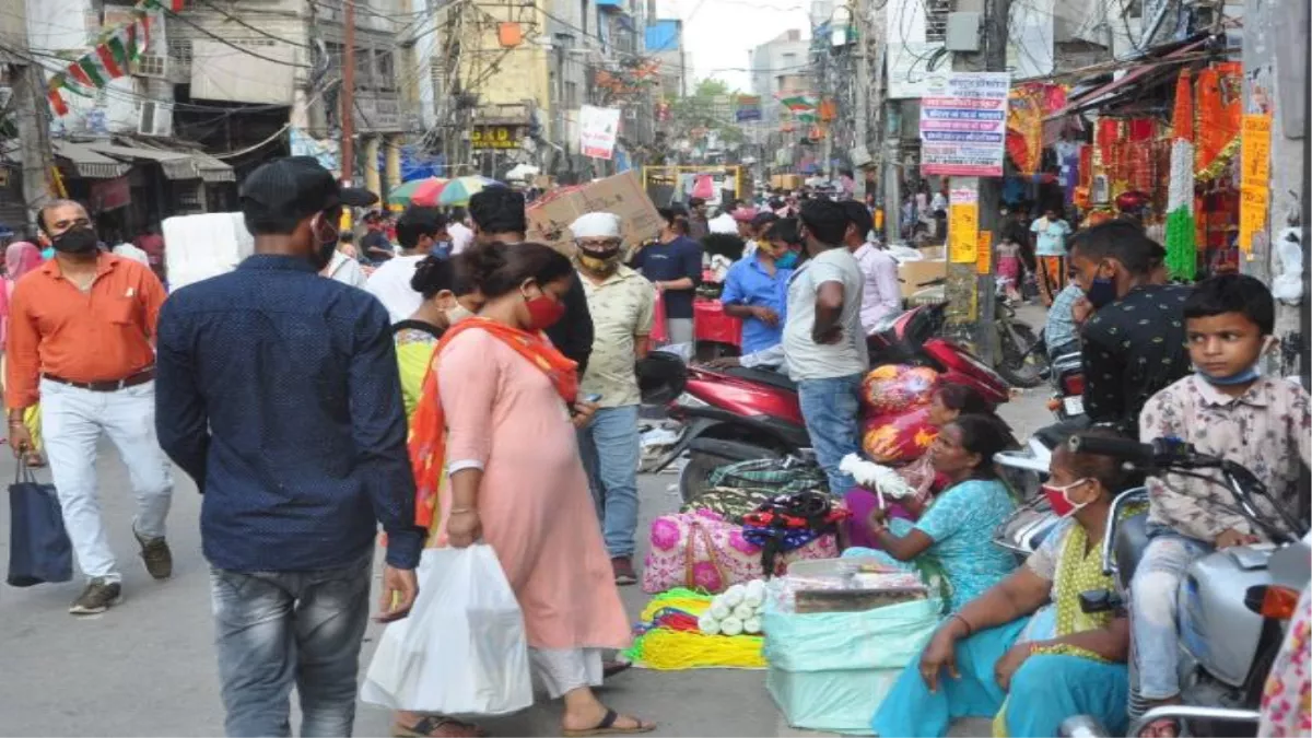 Covid Rise Again: कोरोना के बढ़ते ही दिल्ली के लाखों व्यापारी चिंतिंंत, बाजारों में बढ़ेगी सतर्कता