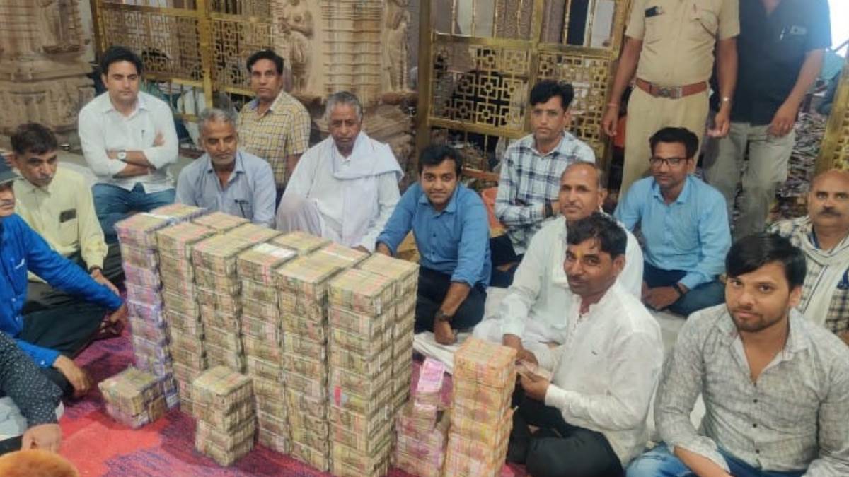 udaipur employee stole 41 thousand rupees from the treasury of sanwalia seth temple