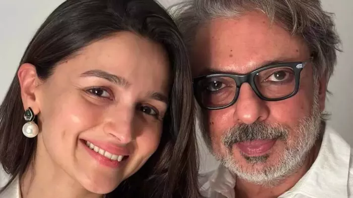 Alia Bhatt New Film Love nd War (Photo Instagram)
