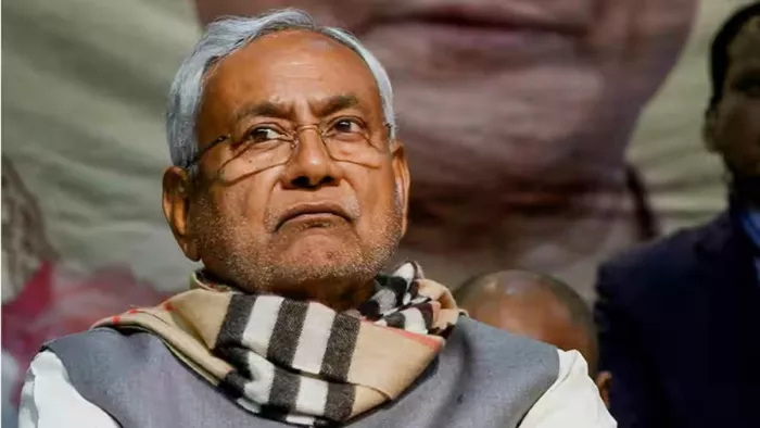 नीतीश कुमार की JDU में खटपट! मुसलमानों और यादवों के वोट पर छिड़ गई जुबानी 'जंग'