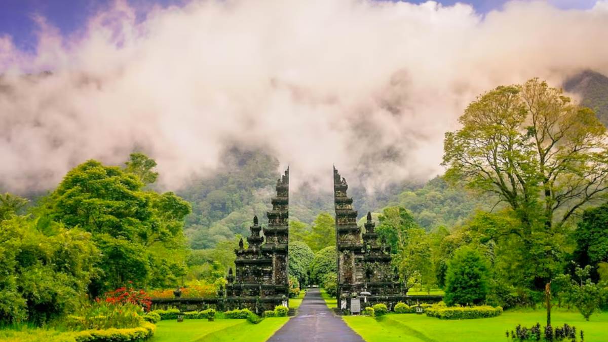 https://www.jagranimages.com/images/newimg/19062024/19_06_2024-irctc_bali_tour_package_details_f_23742326.jpg