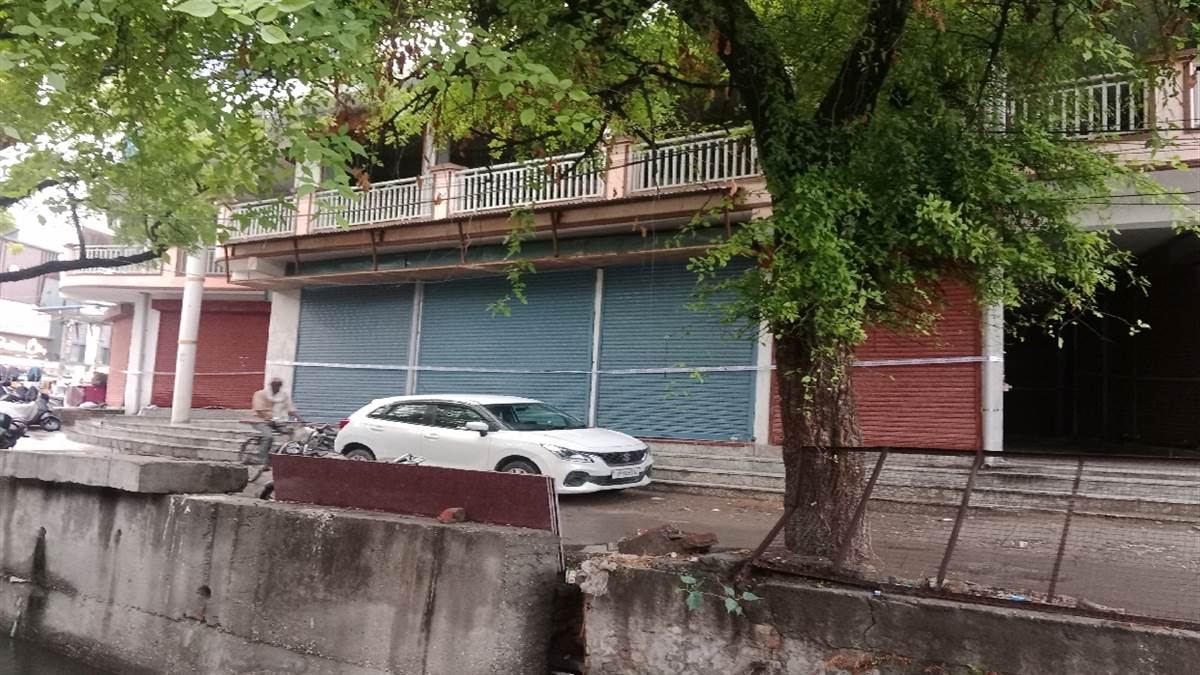 https://www.jagranimages.com/images/newimg/19062025/19_06_2025-18shn_67_18062025_287.jpg
