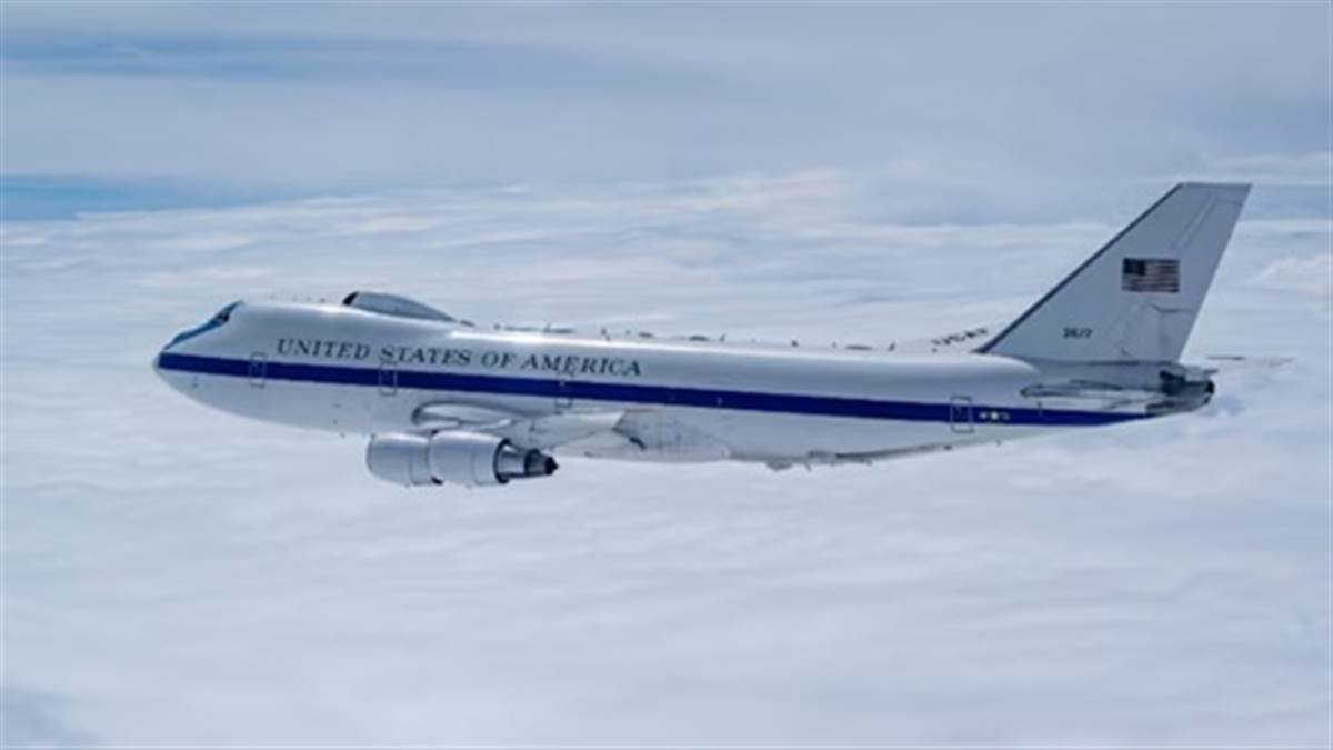 doomsday plane all about e 4b nightwatch aircraft us doomsday plane flies amid israel iran tension
