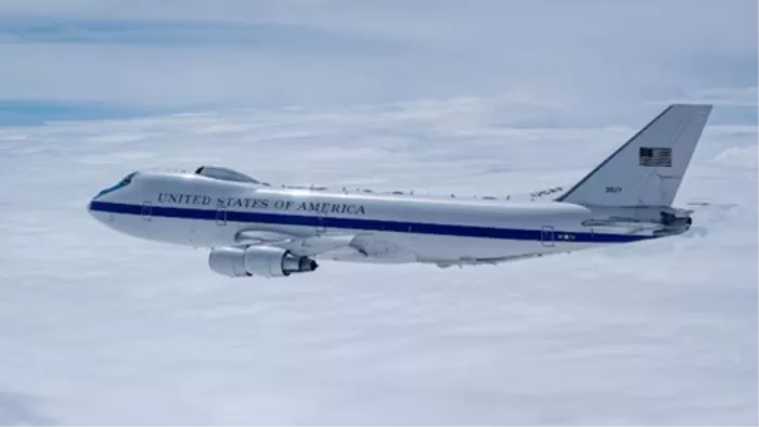Doomsday Plane: सैन्य विमान E-4B (E-4B Nightwatch) को उड़ान भरते देखा गया है।(फाइल फोटो)
