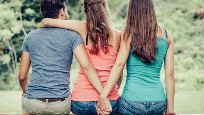 क्या है Extra Marital Affair का कारण? (Image Credit- Freepik)