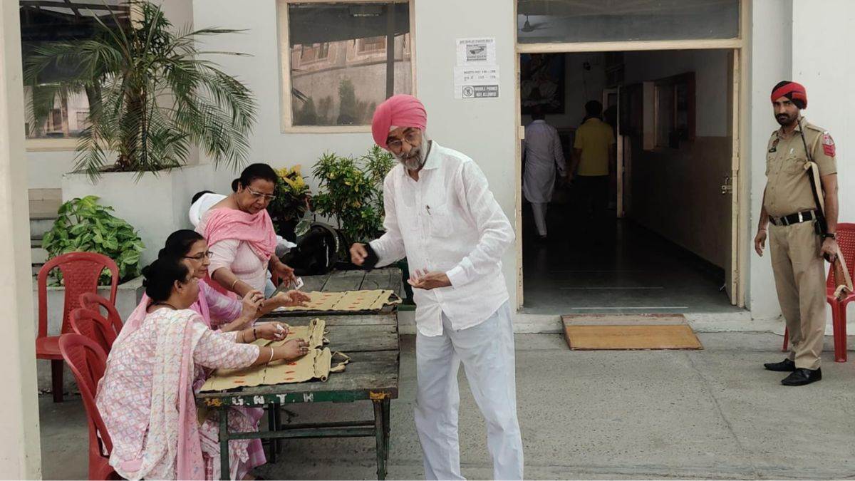 https://www.jagranimages.com/images/newimg/19062025/19_06_2025-ludhiana_west_by_election_23967748.jpg
