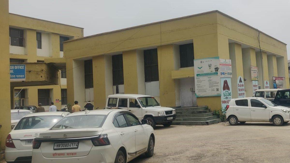 https://www.jagranimages.com/images/newimg/19062025/19_06_2025-palwal_college_23968029.jpg