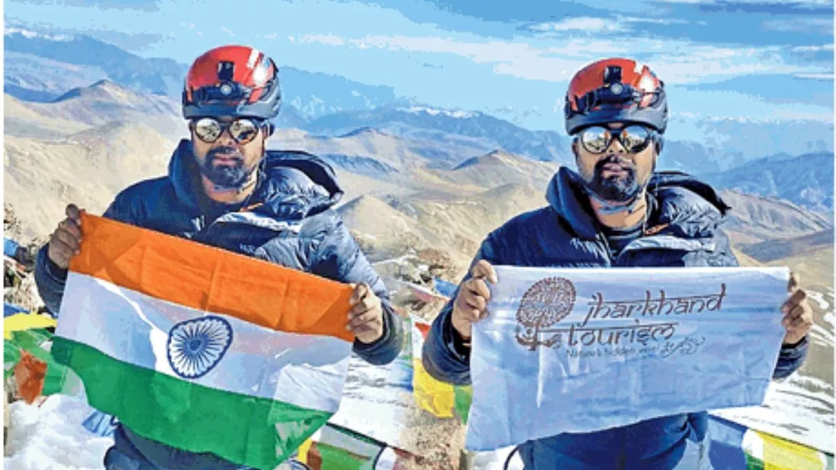 कसमार के शशि शेखर ने किया कमाल, अल्पाइन स्टाइल में 6070 मीटर ऊंची यूटी कांगड़ी पर फहराया तिरंगा