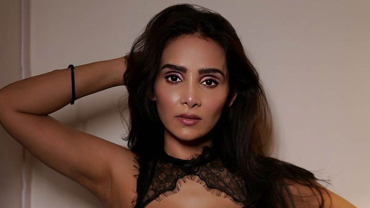 https://www.jagranimages.com/images/newimg/19062025/19_06_2025-sheetal_23968250.jpg