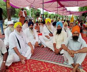 सिरसा में विधायक रणबीर गंगवा के साथ हुए प्रकरण में आंदोलनकारियों ने आमरण अनशन शुरू कर दिया है