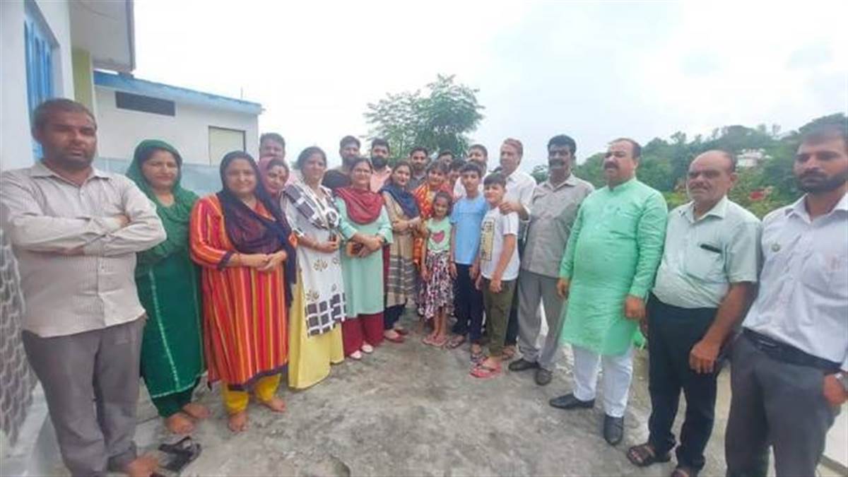 https://www.jagranimages.com/images/newimg/19072022/19_07_2022-18raj_8_18072022_531_22905581_1830.jpg