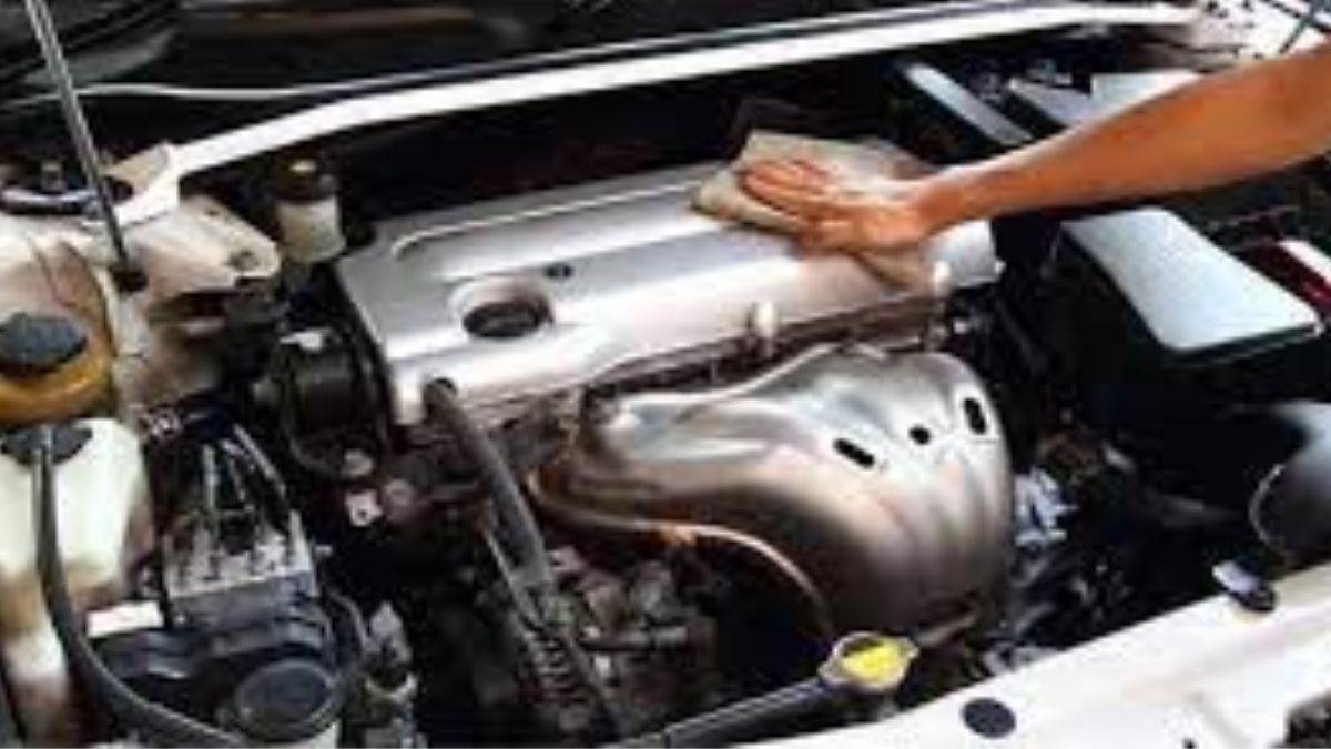 https://www.jagranimages.com/images/newimg/19072023/19_07_2023-car_engine_care_tips__2_23476033_16316852.jpg