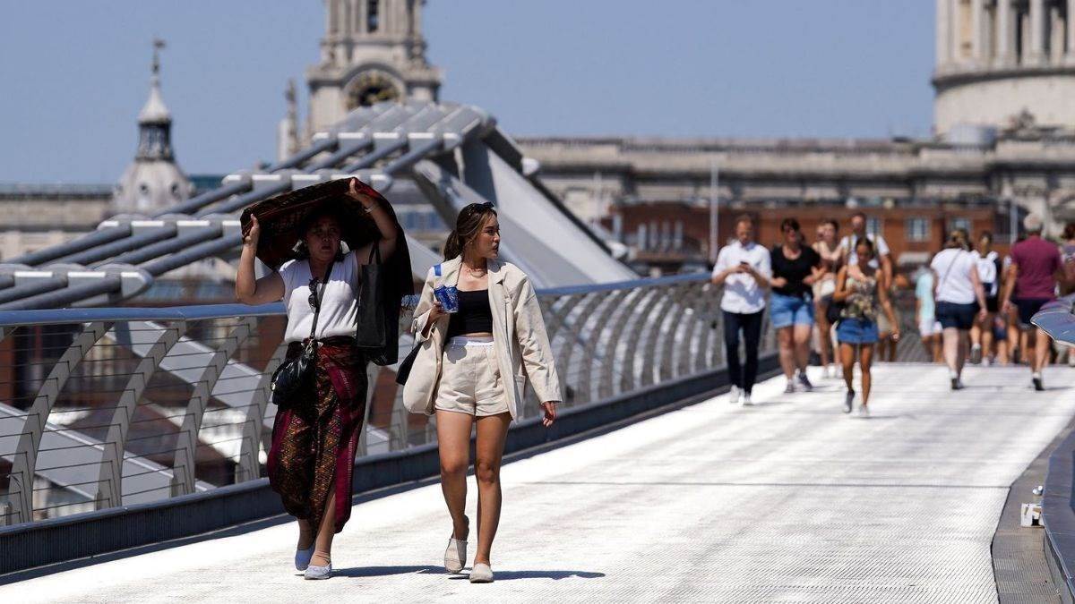 https://www.jagranimages.com/images/newimg/19072023/19_07_2023-europe_heatwave_23475727.jpg