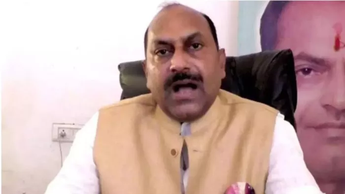 कैंपियरगंज से भाजपा विधायक फतेह बहादुर सिंह ने अपने जान को खतरा बताया है। जागरण
