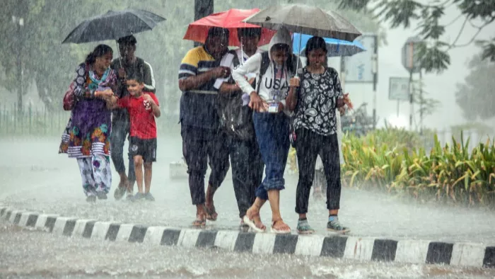 हिमाचल में भारी बारिश का अलर्ट जारी (फाइल फोटो)