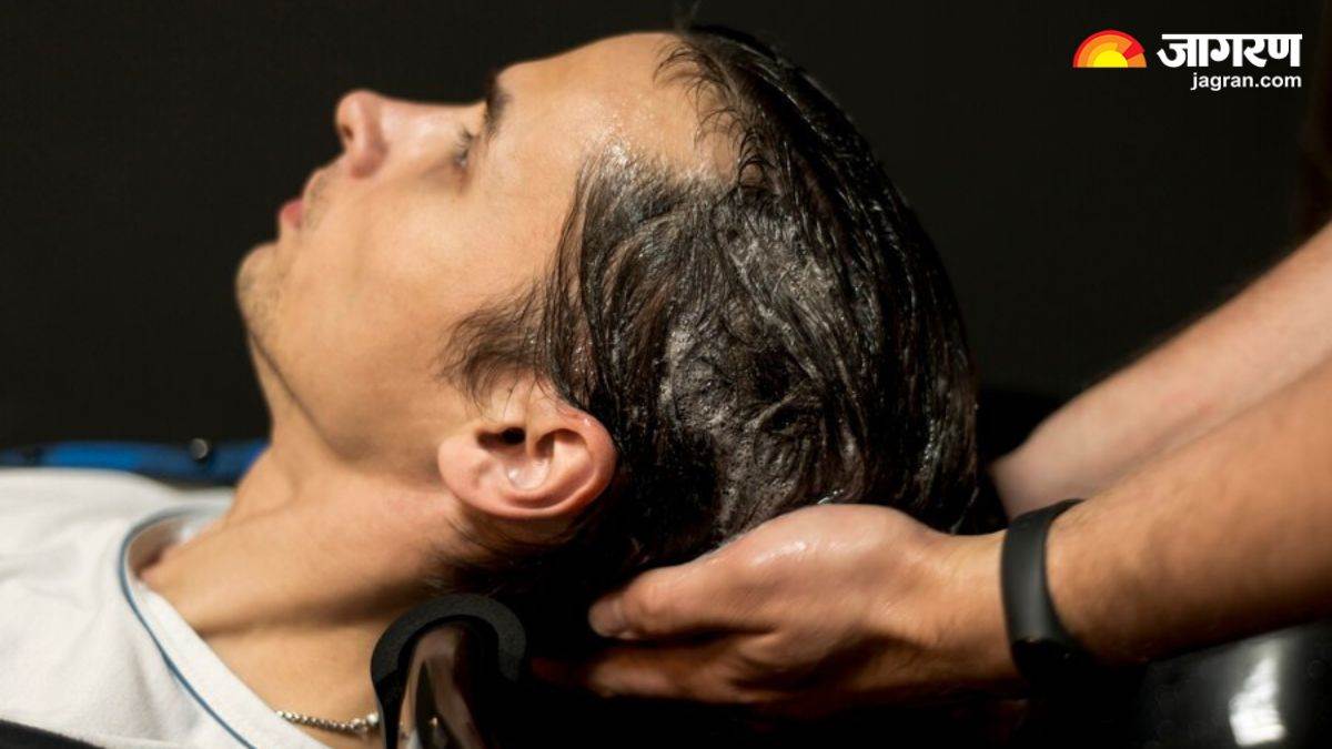 https://www.jagranimages.com/images/newimg/19072024/19_07_2024-scalp_scrub_23761806.jpg