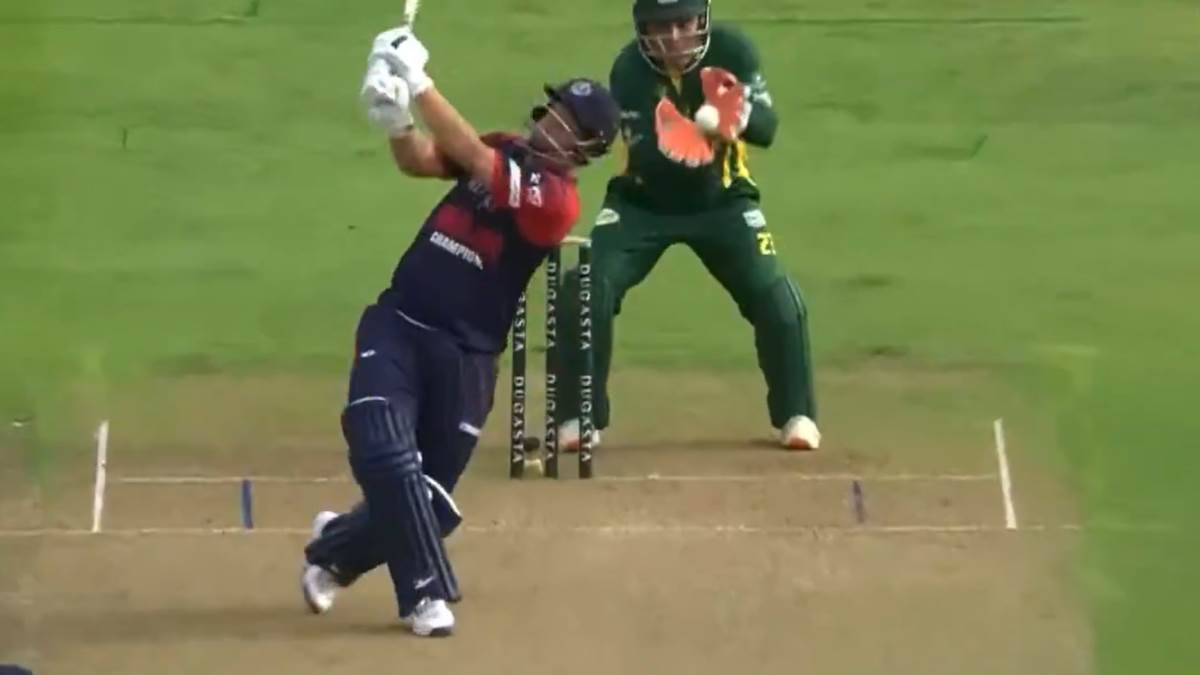 https://www.jagranimages.com/images/newimg/19072025/19_07_2025-kamran_akmal_miss_stumping_23988366.jpg