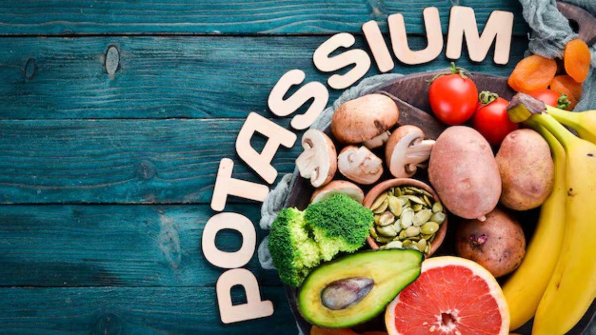 https://www.jagranimages.com/images/newimg/19072025/19_07_2025-potassium_rich_foods_1_23988451.jpg
