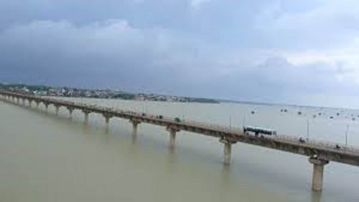 https://www.jagranimages.com/images/newimg/19072025/19_07_2025-yamuna_23988640.jpg